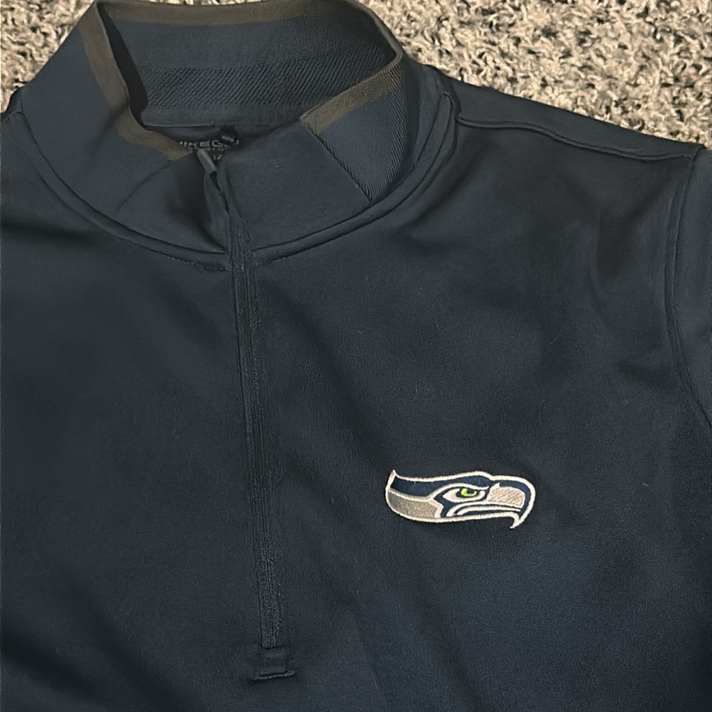 Men’s Nike ProGolf NFL Seahawks 1/4 zip pullover. Size L. - Picture 2 of 3